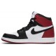 Jordans 1 Retro BG 'Black Toe' 2016
 575441 125 Blasse Vanille/Zimt Jordan Damen/Herren