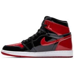 Jordans 1 Retro High OG 'Patent Bred'555088 063 Weiß/Schwarz/Light Solar Flare Heather/Varsity Purple Jordan Damen/Herren